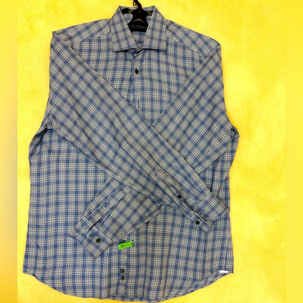 Saks classic shirt. Like NEW.